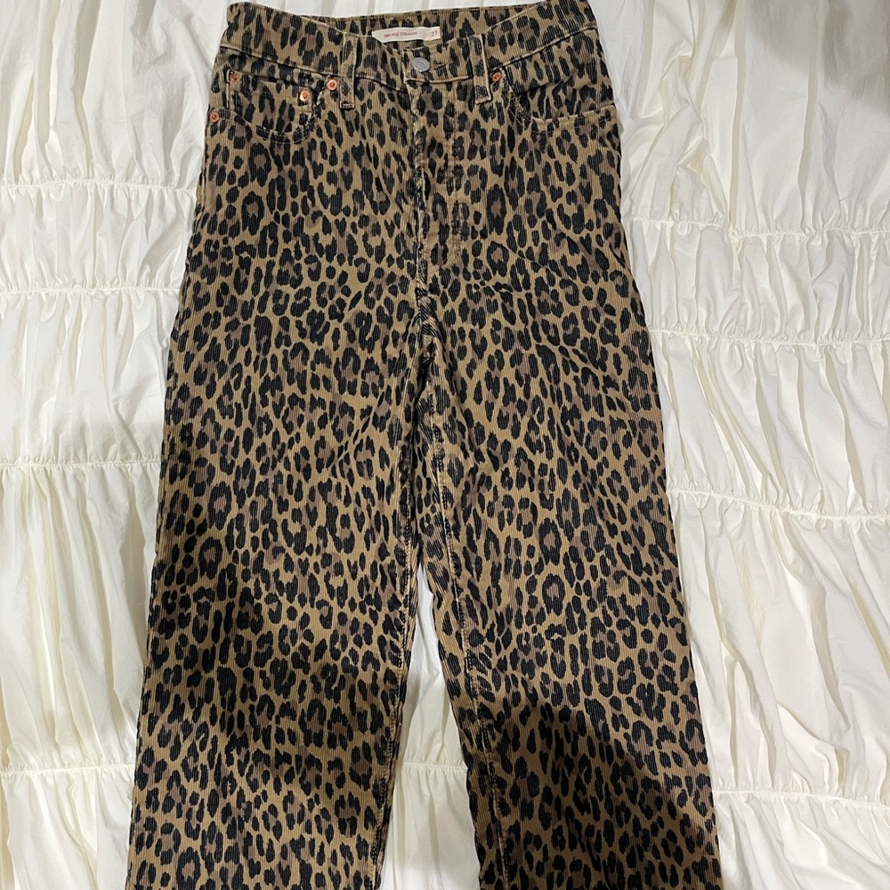 Cheetah, corduroy straight leg Levi jeans